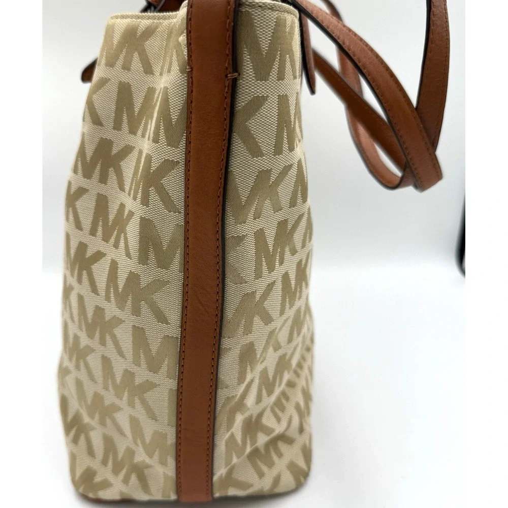 Michael Kors Jet Set MK Signature Jacquard Medium Tote Grab Bag Tan Neutral NEW‎